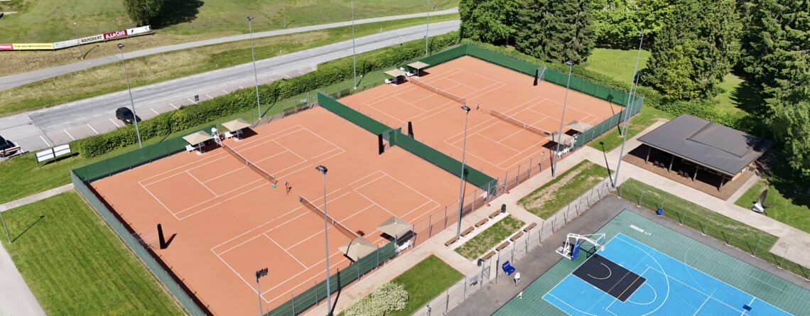 K&auml;&auml;riku Spordikeskuse tennisev&auml;ljakud